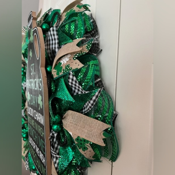 St Patrick's Day wreath - Picture 2 of 2